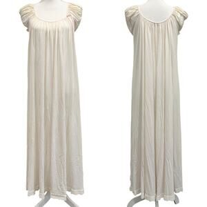 Miss Elaine Vintage Union Made 1960-70s Coquette Nightgown Bow Lace Puff Sleeves